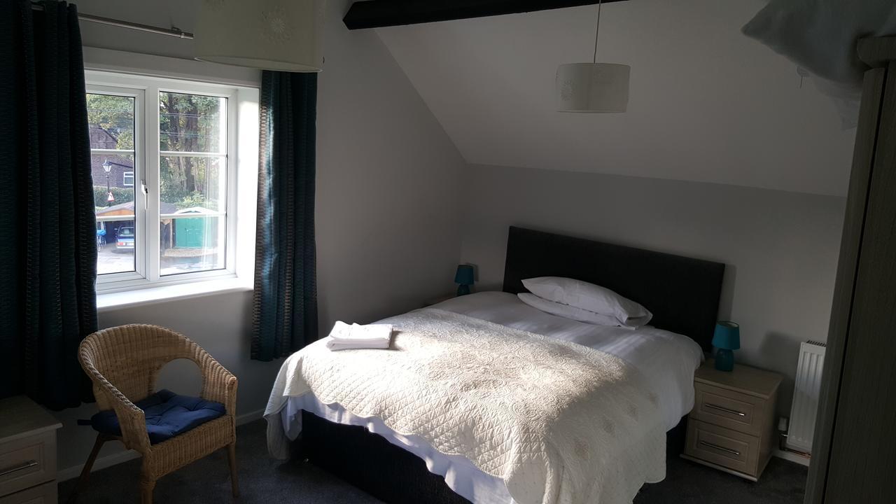 Church End Farm Bed And Breakfast Hale  Exterior foto
